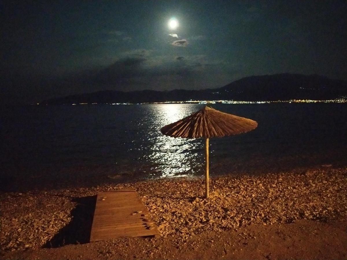 Nafpaktos beach Apartment Kamer foto