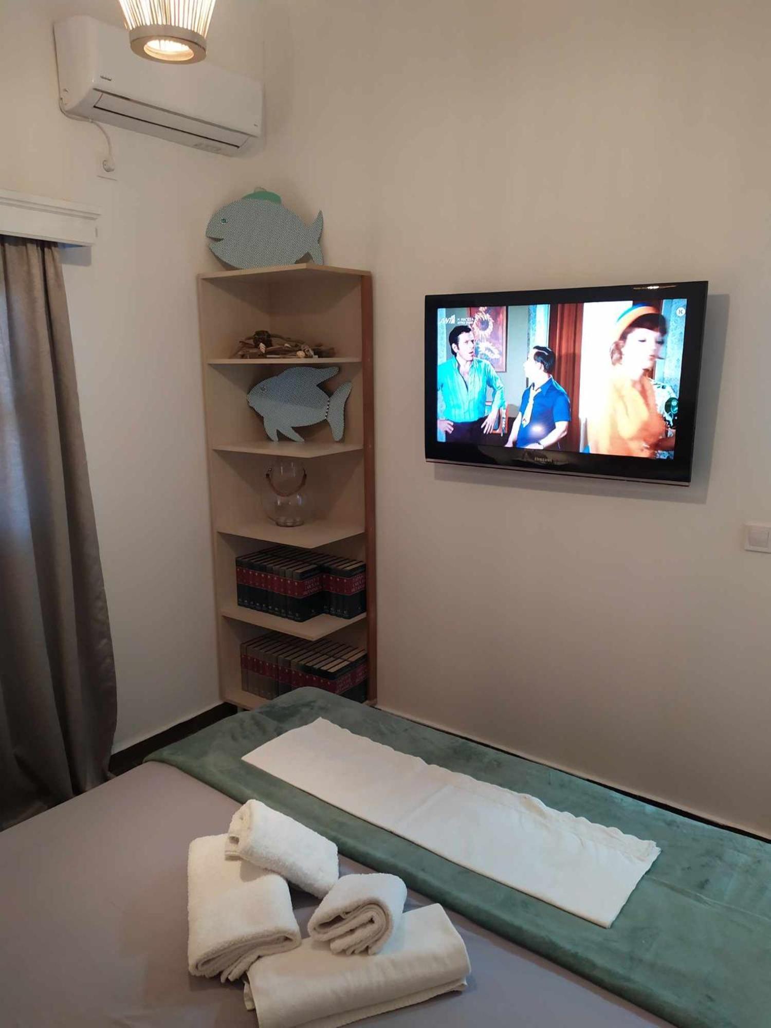 Nafpaktos beach Apartment Buitenkant foto